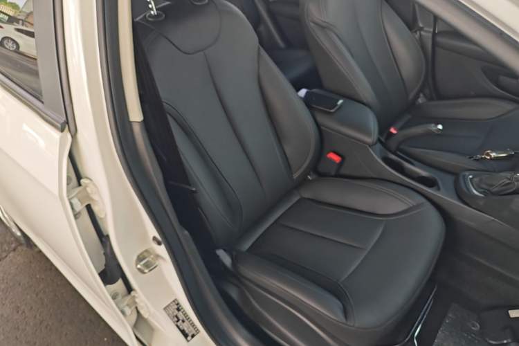 Used Buick GT 2021 Revised Version Flagship 1.5L Automatic Elite Edition Right Front Seat