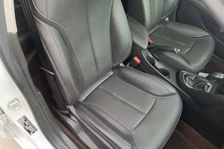 Used Buick GT 2021 Revised Version Flagship 1.5L Automatic Elite Edition Right Front Seat