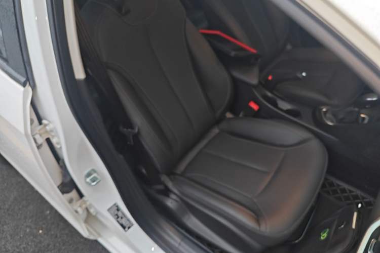 Used Buick GT 2021 Revised Version Flagship 1.5L Automatic Elite Edition Right Front Seat