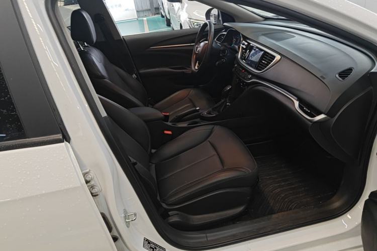 Used Buick GT 2021 Revised Version Flagship 1.5L Automatic Entry-Level Trim Right Front Seat