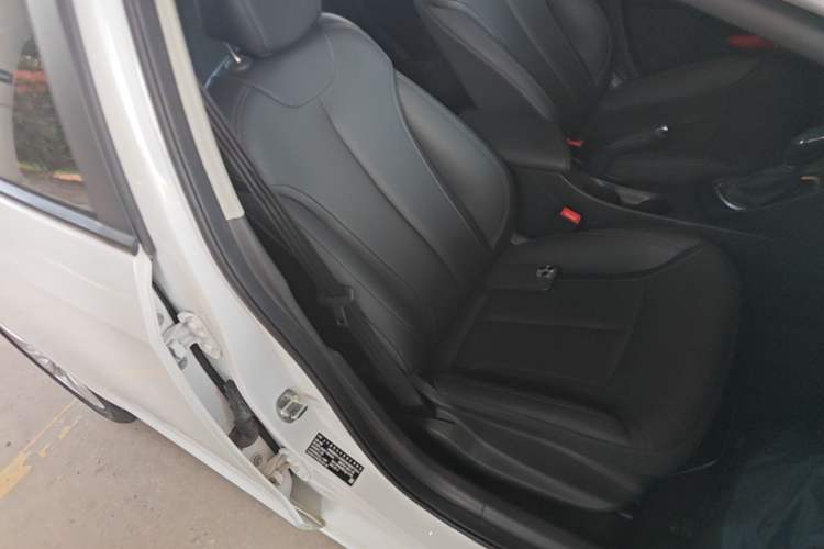 Used Buick GT 2021 Revised Version Flagship 1.5L Automatic Elite Edition Right Front Seat
