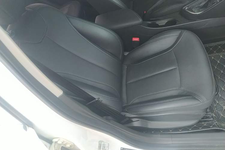 Used Buick GT 2021 Revised Version Flagship 1.5L Automatic Elite Edition Right Front Seat