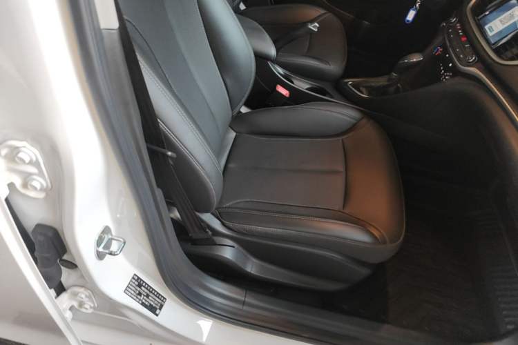 Used Buick GT 2021 Revised Version Flagship 1.5L Automatic Elite Edition Right Front Seat
