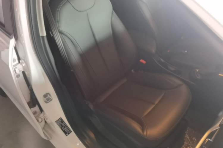 Used Buick GT 2021 Revised Version Flagship 1.5L Automatic Elite Edition Right Front Seat