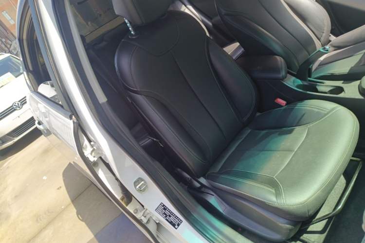 Used Buick GT 2021 Revised Version Flagship 1.5L Automatic Elite Edition Right Front Seat
