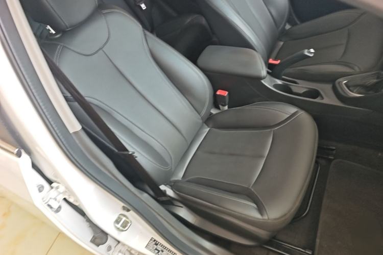 Used Buick GT 2021 Revised Version Flagship 1.5L Automatic Elite Edition Right Front Seat