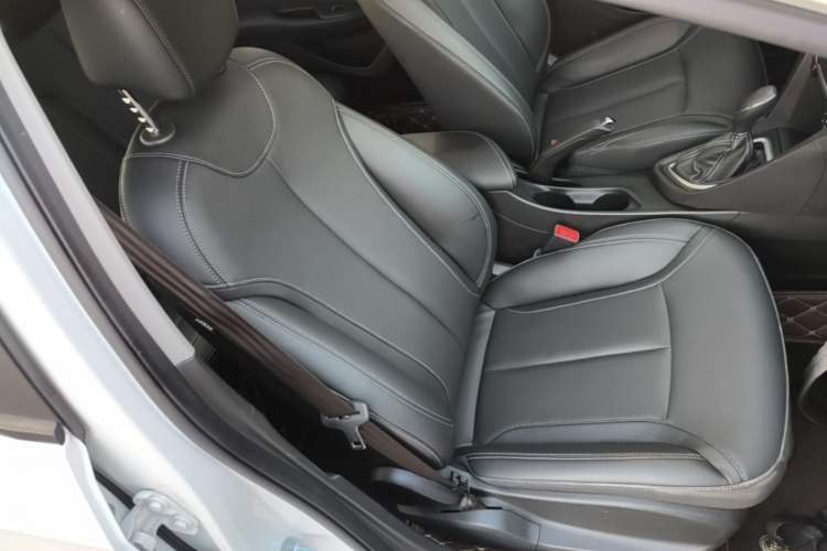 Used Buick GT 2021 Revised Version Flagship 1.5L Automatic Elite Edition Right Front Seat