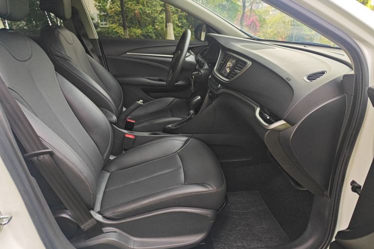 Used Buick GT 2021 Revised Version Flagship 1.5L Automatic Elite Edition Right Front Seat