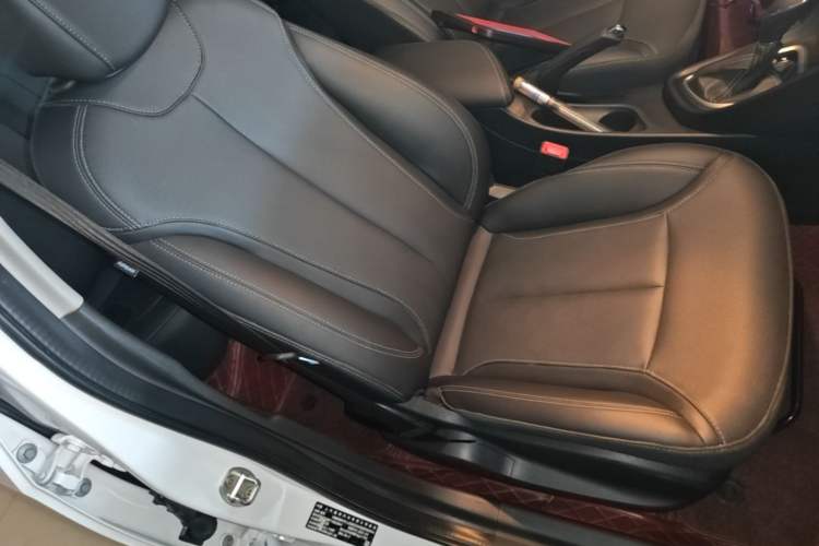 Used Buick GT 2021 Revised Version Flagship 1.5L Automatic Elite Edition Right Front Seat