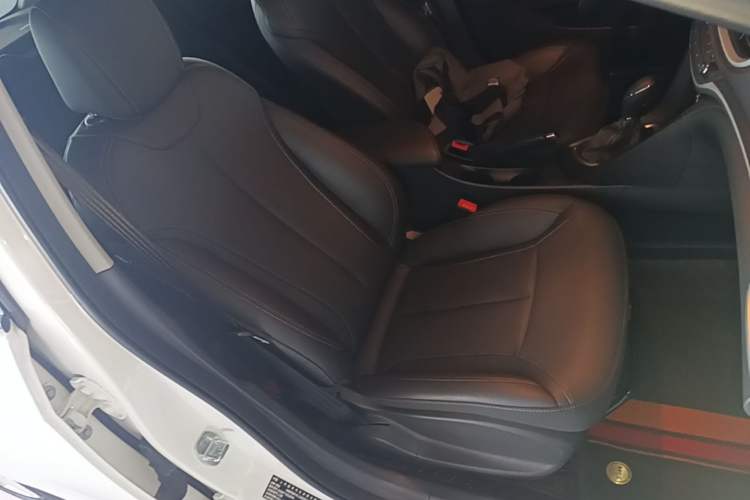 Used Buick GT  Right Front Seat