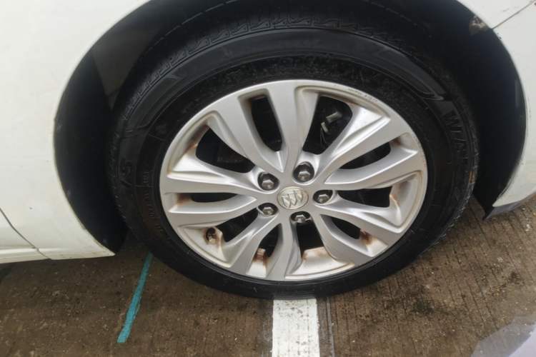 Used Buick GT 2021 1.3T Automatic Mild Hybrid Entry Model Right Front Wheel Hub
