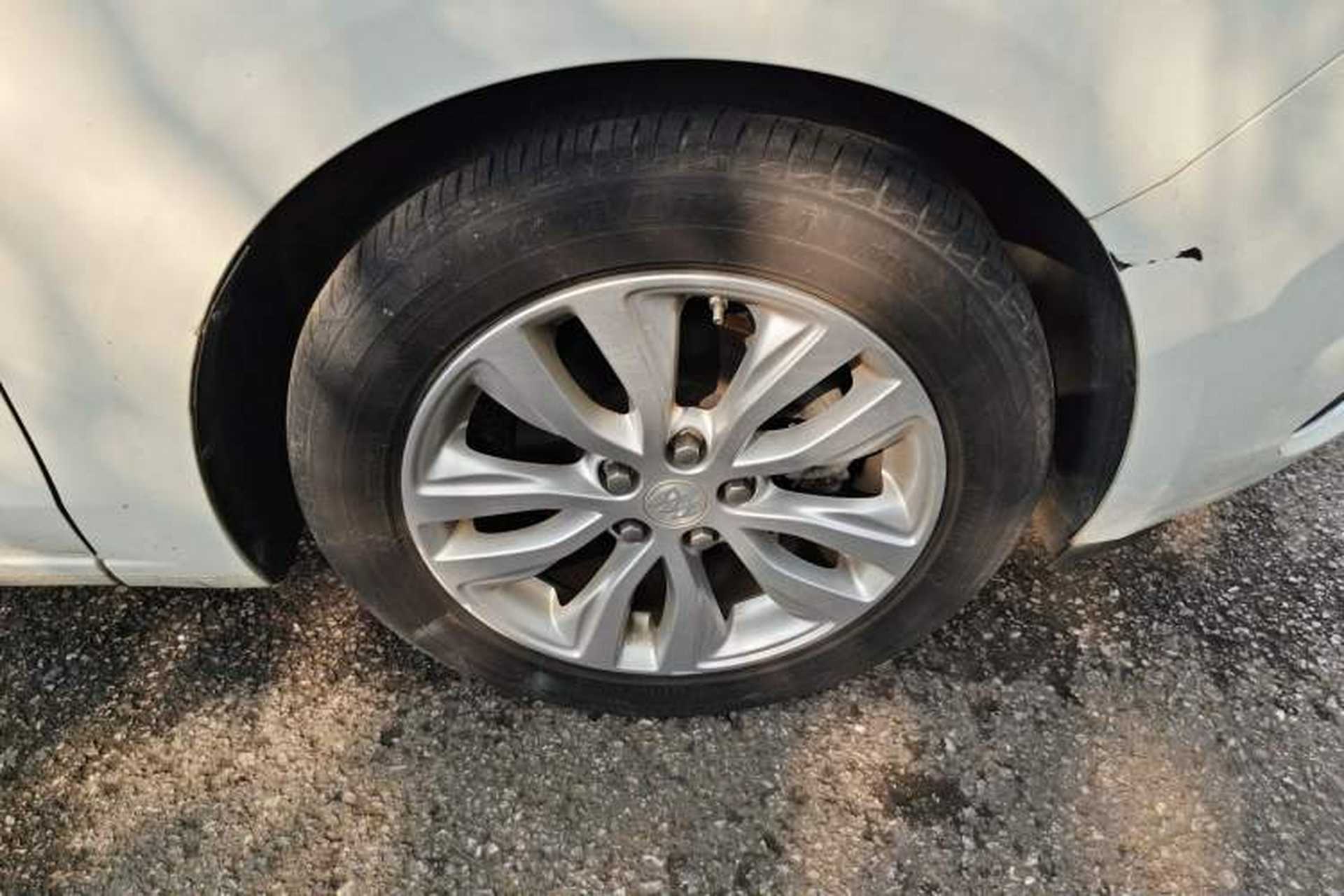 Used Buick GT 2021 Revised Version Flagship 1.5L Automatic Elite Edition Right Front Wheel Hub