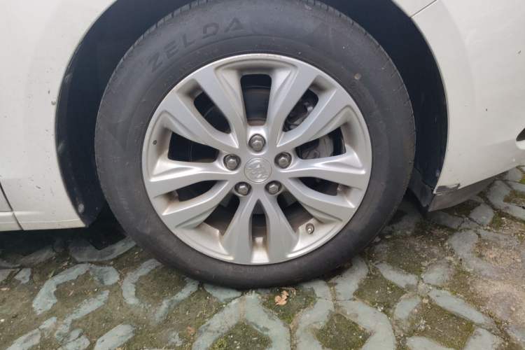 Used Buick GT 2021 Exemplar 1.5L Automatic Elite Version Right Front Wheel Hub