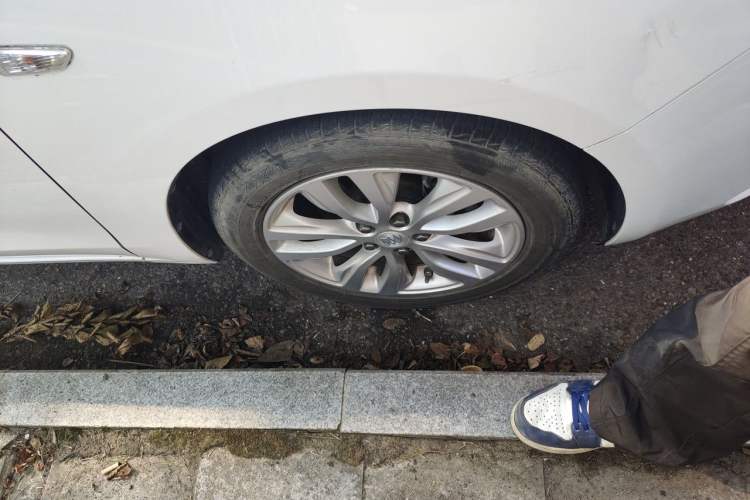 Used Buick GT 2021 Exemplar 1.5L Automatic Entry-Level Trim Right Front Wheel Hub