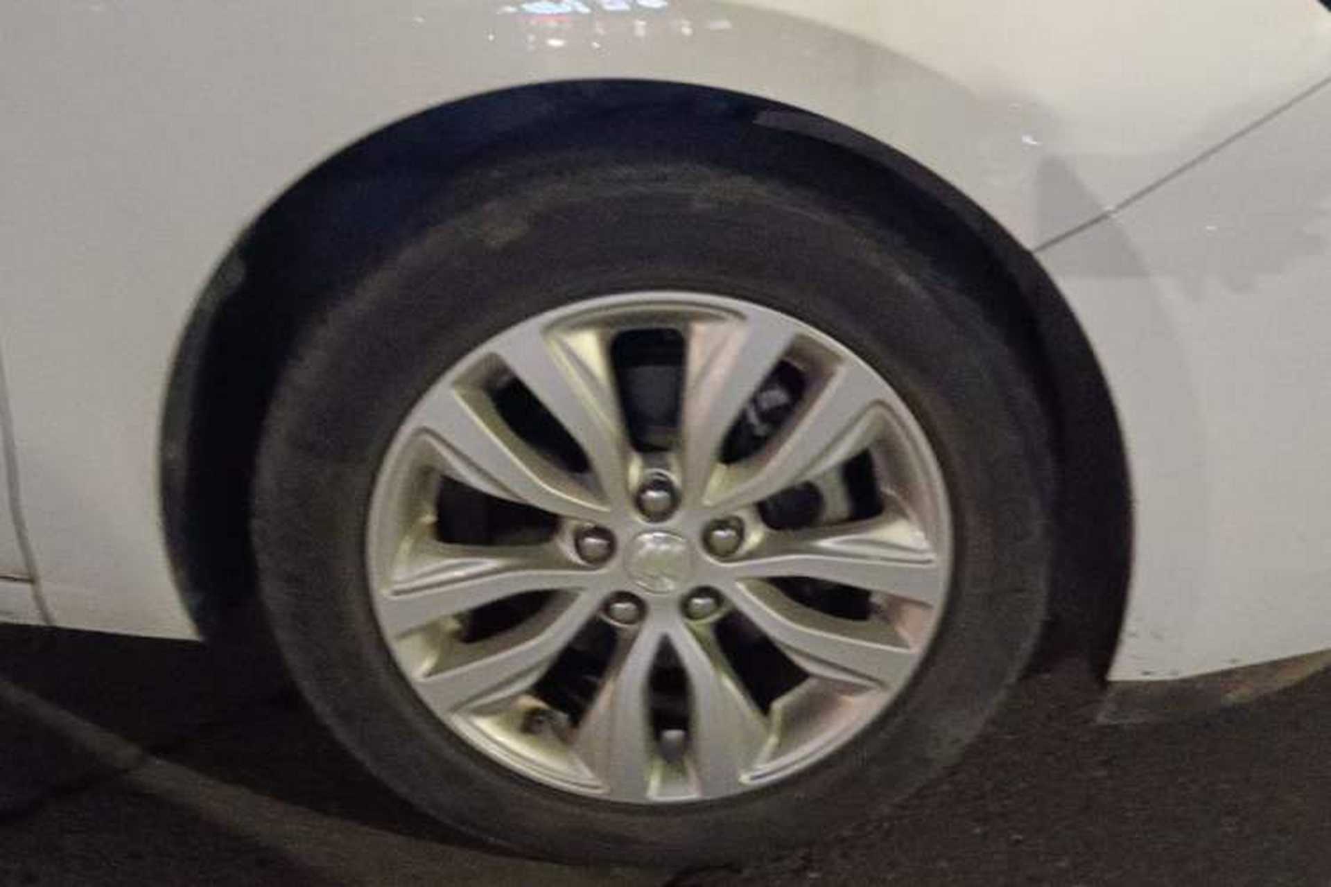Used Buick GT 2021 Exemplar 1.5L Automatic Elite Version Right Front Wheel Hub