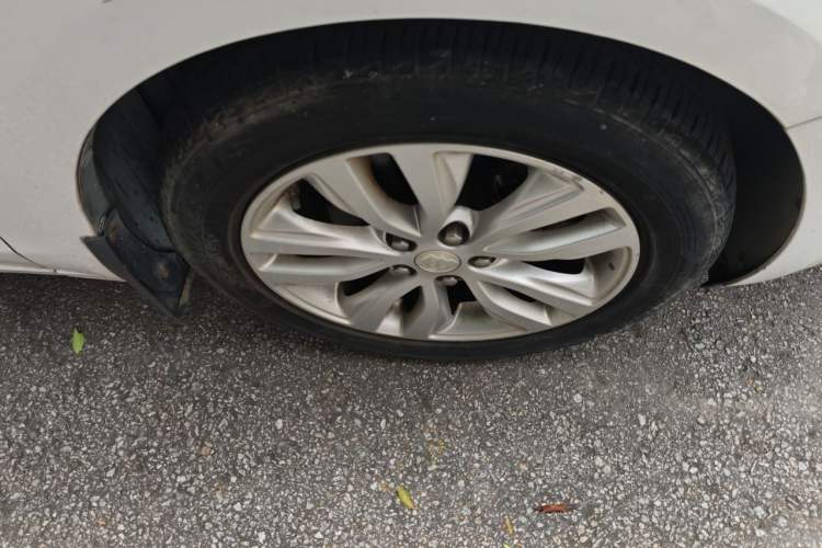 Used Buick GT 2021 Exemplar 1.5L Automatic Entry-Level Trim Right Front Wheel Hub