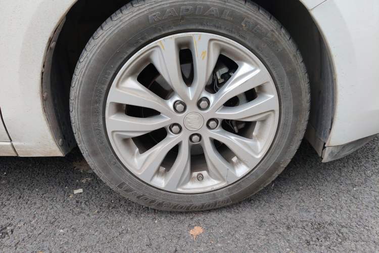Used Buick GT 2021 Revised Version Flagship 1.5L Automatic Elite Edition Right Front Wheel Hub