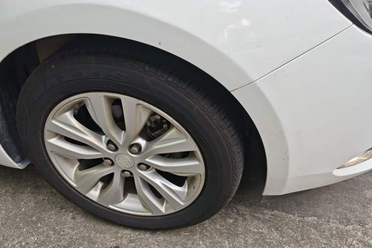 Used Buick GT 2021 Revised Version Flagship 1.5L Automatic Elite Edition Right Front Wheel Hub