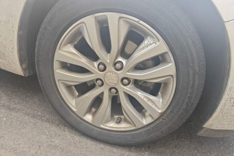 Used Buick GT 2021 Exemplar 1.5L Automatic Elite Version Right Front Wheel Hub