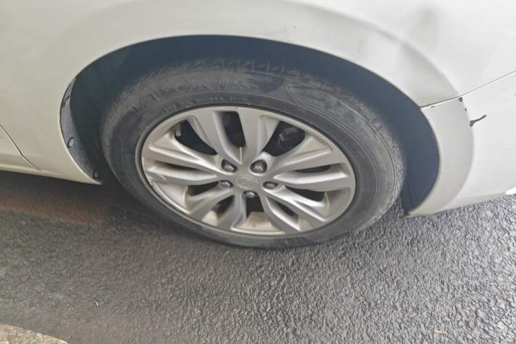 Used Buick GT 2021 Revised Version Flagship 1.5L Automatic Elite Edition Right Front Wheel Hub