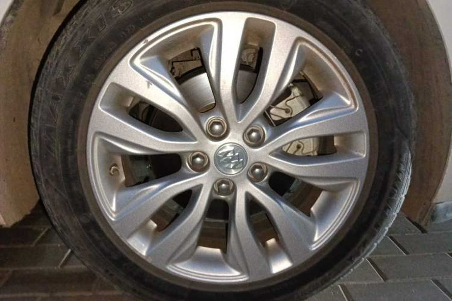 Used Buick GT 2021 Exemplar 1.5L Automatic Entry-Level Trim Right Front Wheel Hub