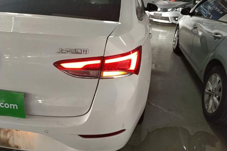 Used Buick GT 2021 Revised Version Flagship 1.5L Automatic Elite Edition Right Rear Taillight
