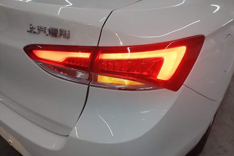 Used Buick GT 2021 Revised Version Flagship 1.5L Automatic Elite Edition Right Rear Taillight