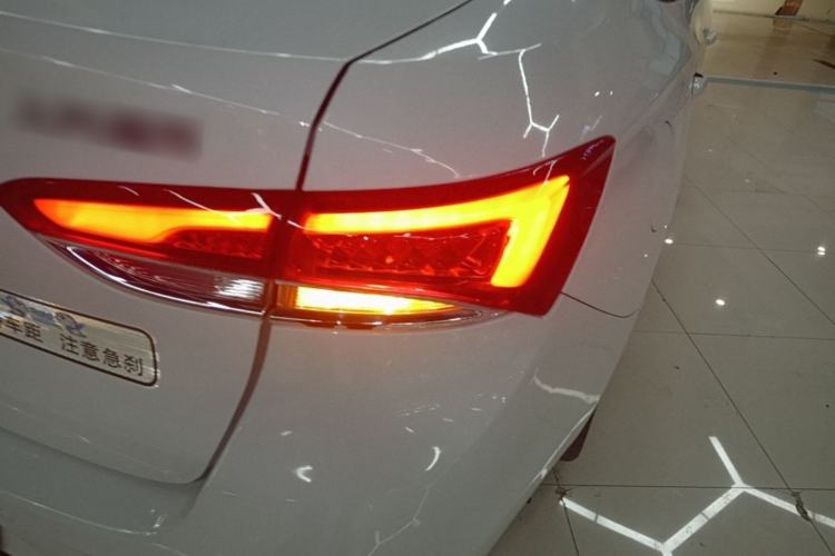 Used Buick GT 2021 Revised Version Flagship 1.5L Automatic Entry-Level Trim Right Rear Taillight