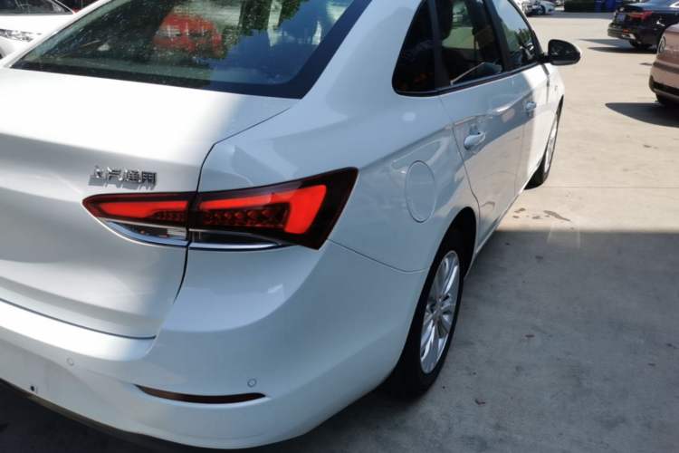 Used Buick GT 2021 Revised Version Flagship 1.5L Automatic Elite Edition Right Rear Taillight