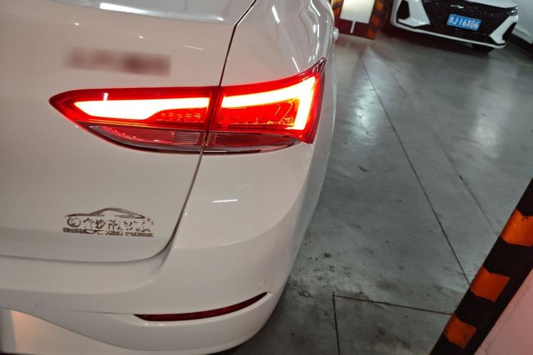 Used Buick GT 2021 Revised Version Flagship 1.5L Automatic Elite Edition Right Rear Taillight