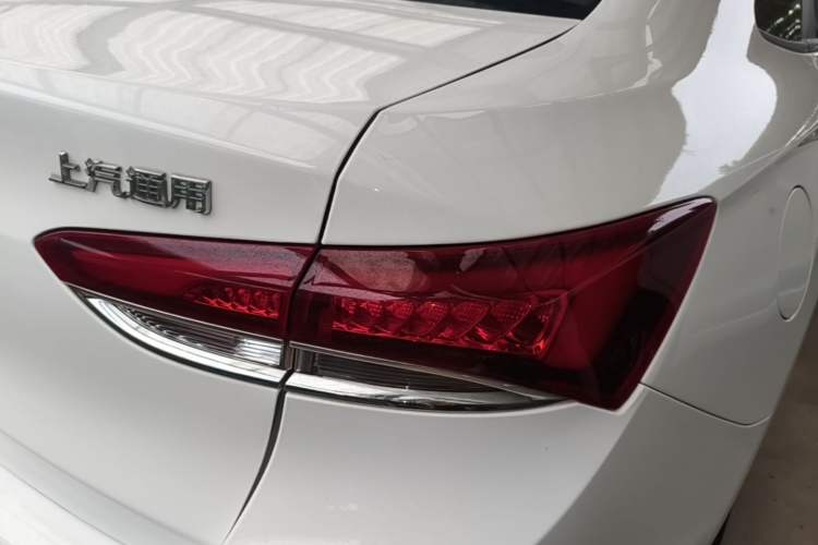 Used Buick GT 2021 Revised Version Flagship 1.5L Automatic Elite Edition Right Rear Taillight