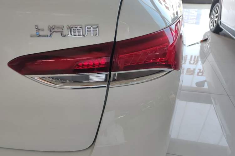 Used Buick GT 2021 Revised Version Flagship 1.5L Automatic Entry-Level Trim Right Rear Taillight