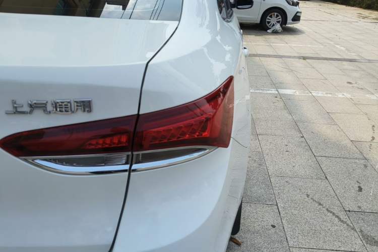 Used Buick GT 2021 Revised Version Flagship 1.5L Automatic Elite Edition Right Rear Taillight