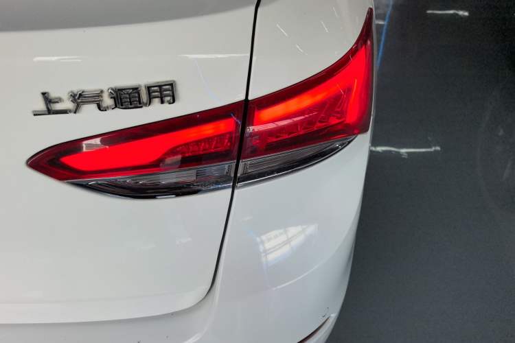 Used Buick GT 2021 Revised Version Flagship 1.5L Automatic Elite Edition Right Rear Taillight