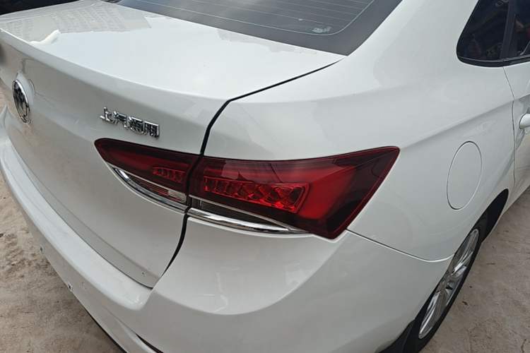 Used Buick GT 2021 Revised Version Flagship 1.5L Automatic Elite Edition Right Rear Taillight
