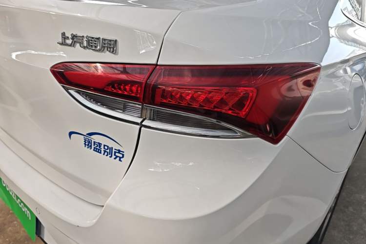 Used Buick GT 2021 Revised Version Flagship 1.5L Automatic Elite Edition Right Rear Taillight
