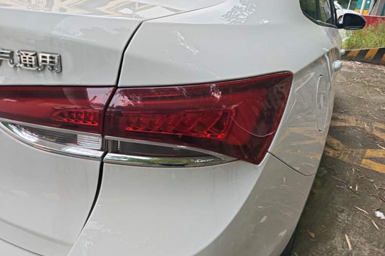 Used Buick GT 2021 Revised Version Flagship 1.5L Automatic Elite Edition Right Rear Taillight