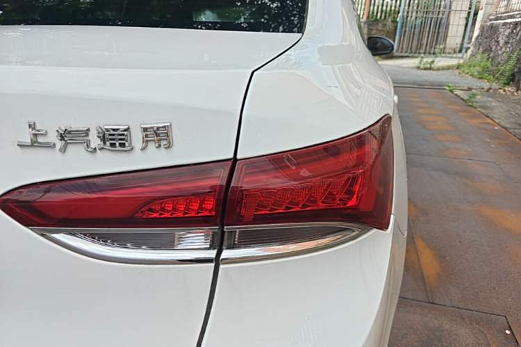 Used Buick GT 2021 Revised Version 1.3T Automatic Mild Hybrid Elite Edition Right Rear Taillight