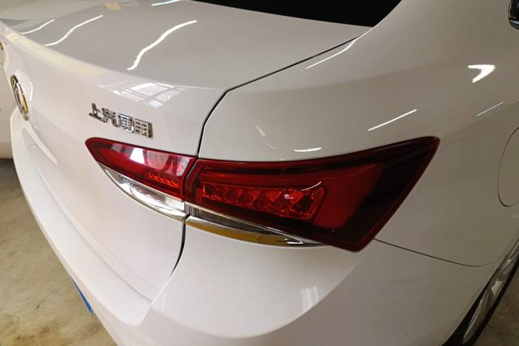 Used Buick GT 2021 Revised Version Flagship 1.5L Automatic Elite Edition Right Rear Taillight