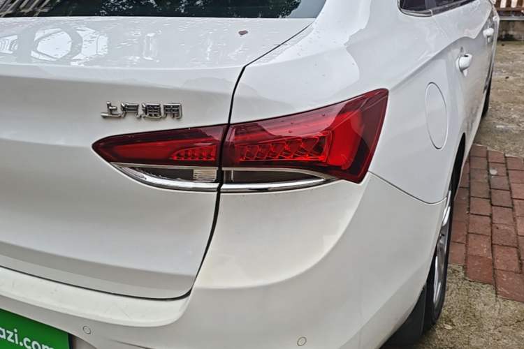 Used Buick GT 2021 Revised Version Flagship 1.5L Automatic Elite Edition Right Rear Taillight