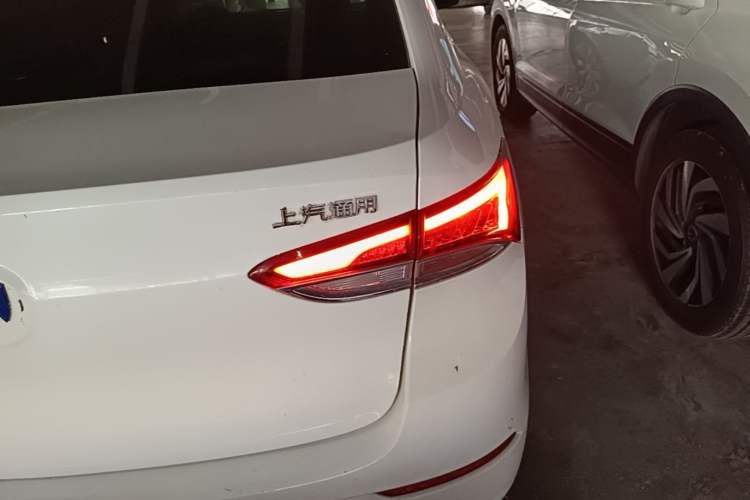Used Buick GT 2021 Revised Version Flagship 1.5L Automatic Entry-Level Trim Right Rear Taillight