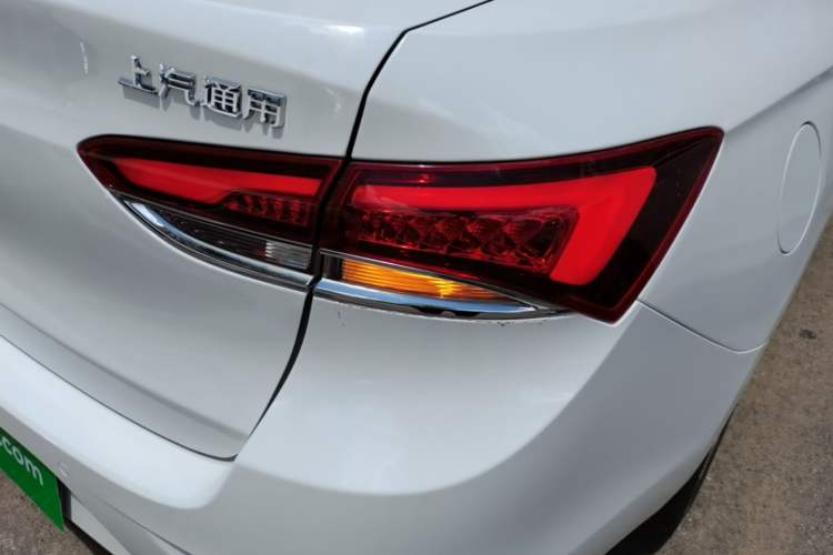 Used Buick GT 2021 Revised Version Flagship 1.5L Automatic Elite Edition Right Rear Taillight