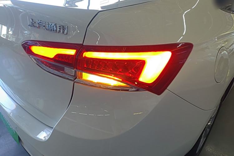 Used Buick GT 2021 Revised Version Flagship 1.5L Automatic Entry-Level Trim Right Rear Taillight