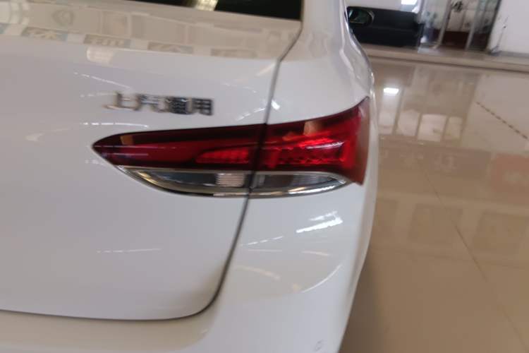 Used Buick GT 2021 Revised Version Flagship 1.5L Automatic Elite Edition Right Rear Taillight