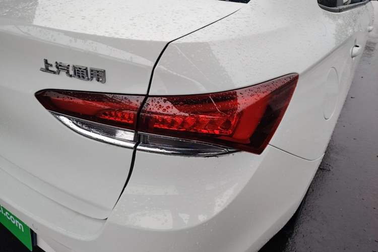 Used Buick GT 2021 Revised Version Flagship 1.5L Automatic Elite Edition Right Rear Taillight