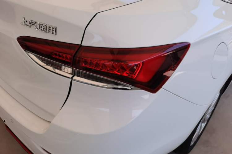 Used Buick GT 2021 Revised Version Flagship 1.5L Automatic Elite Edition Right Rear Taillight
