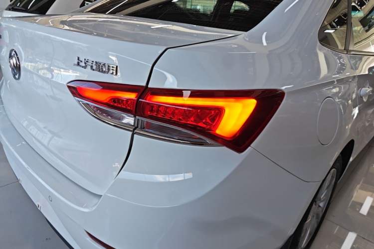 Used Buick GT 2021 Revised Version Flagship 1.5L Automatic Elite Edition Right Rear Taillight