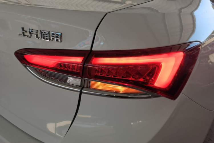 Used Buick GT 2021 Revised Version Flagship 1.5L Automatic Elite Edition Right Rear Taillight