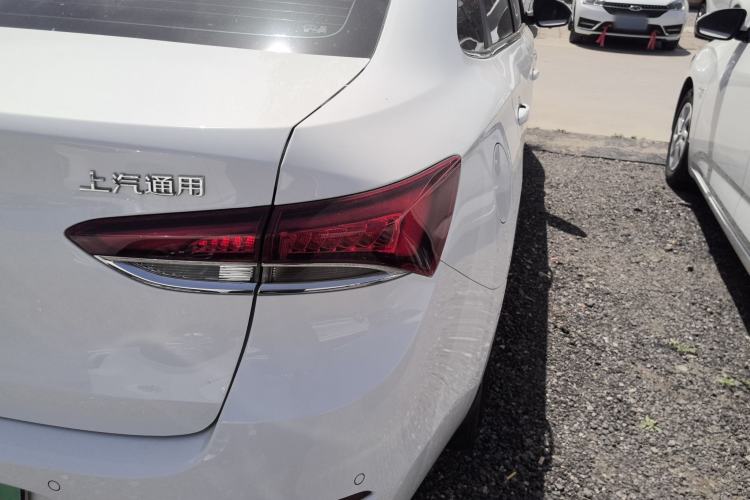 Used Buick GT 2021 Revised Version Flagship 1.5L Automatic Elite Edition Right Rear Taillight