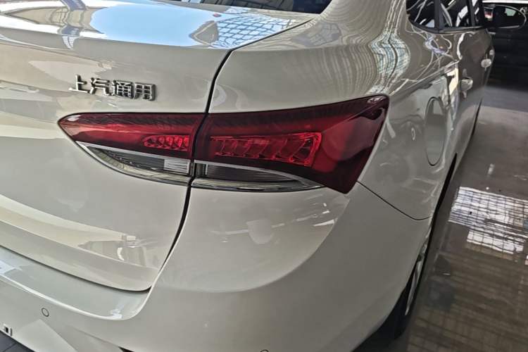 Used Buick GT 2021 Revised Version Flagship 1.5L Automatic Entry-Level Trim Right Rear Taillight